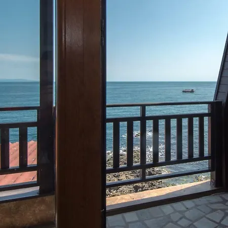 Doctor's House 3* Szozopol